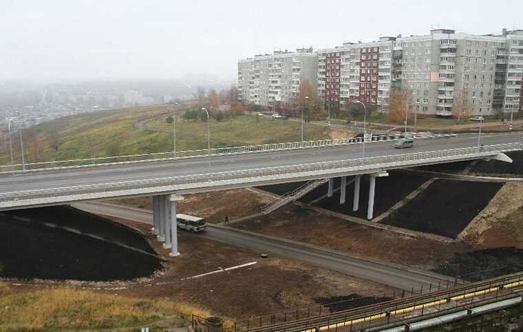 Строительство третьего моста через Уду тормозят финансовые махинации