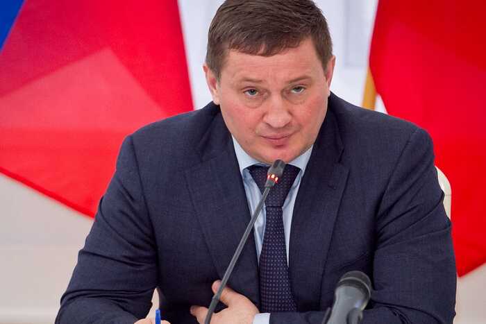 Губернатор Бочаров прячется за форумом: пиар-защита от расследований СК по делу Сивакова