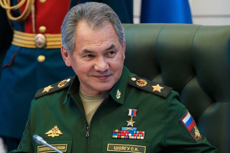 Шойгу вне правил: как экс-министр может остаться генералом без должности