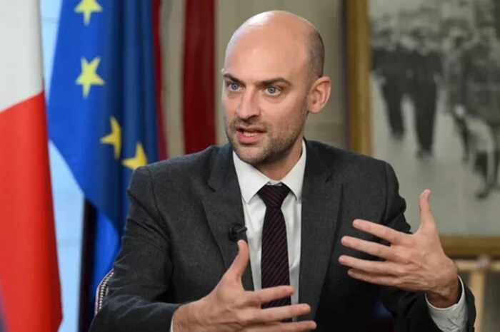 Министры Франции и Украины обсудили мирный процесс в Анталии
