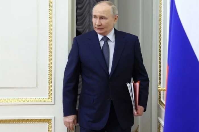 Военные командиры и главы спецслужб формируют курс России на переговорах
